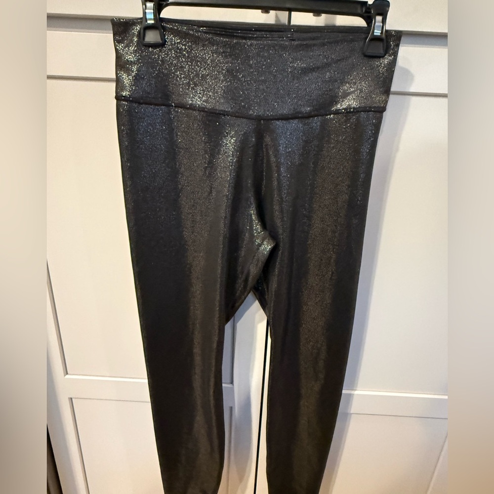 Nike Dri-FIT Metallic Gold Speckle Leggings | Medium 7/8 |